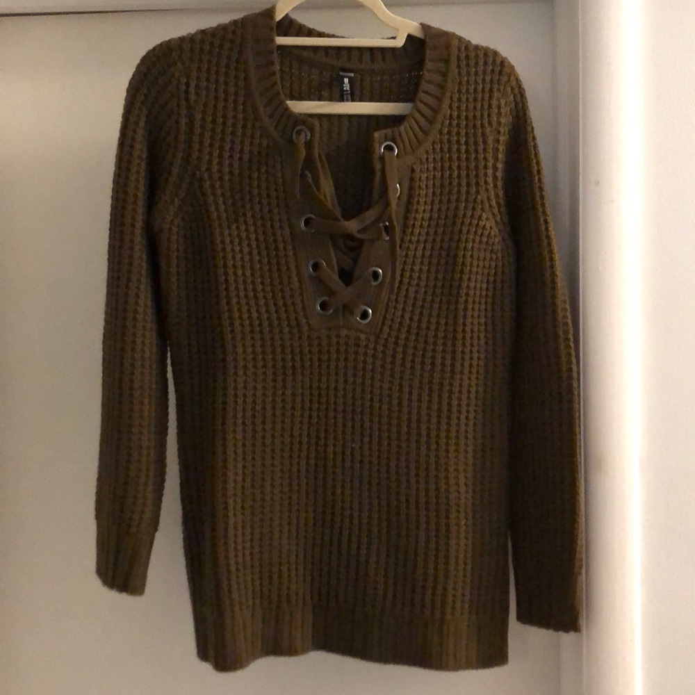 Design Lab green sweater